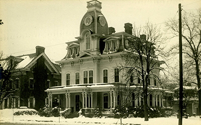 A postcard of the Heck-Andrews house on North Blount Street in Raleigh. Image from the North Carolina Collection, University of North Carolina at Chapel Hill.